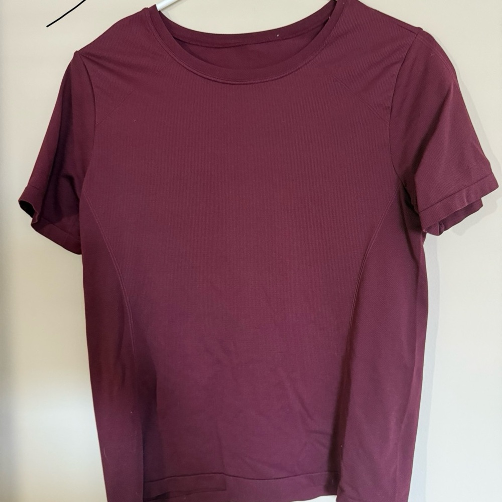 Fabletics Red Short Sleeve Fitted T-Shirt